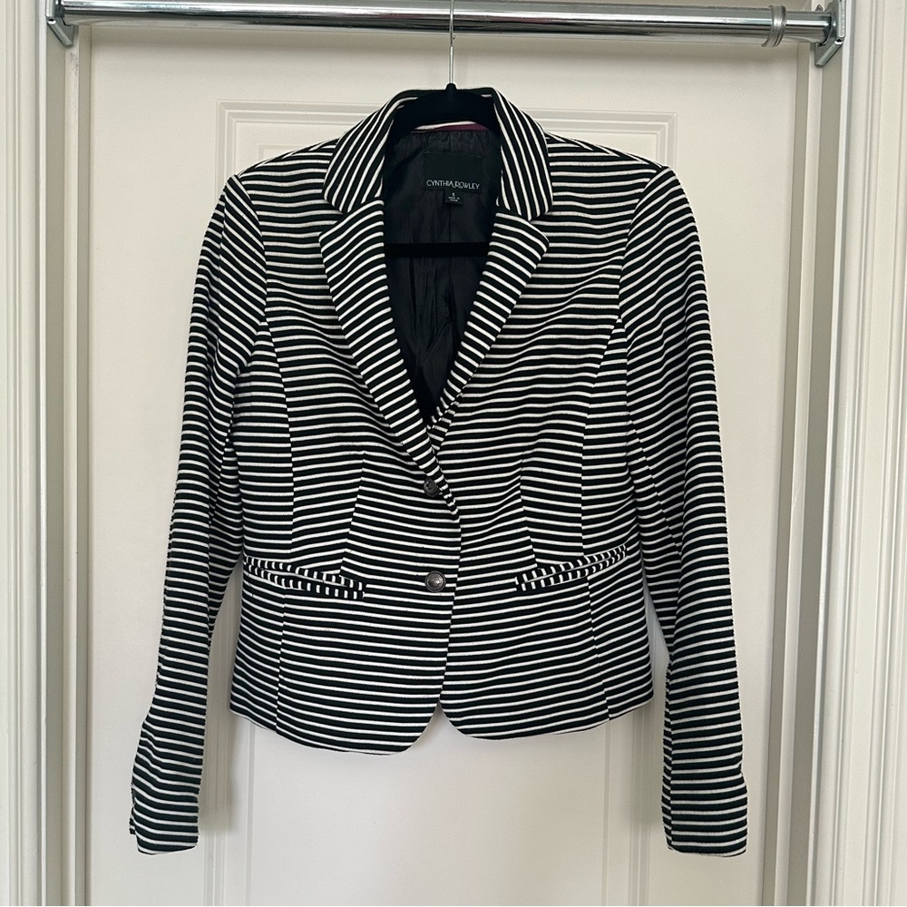 Cynthia Rowley Striped Blazer Ribbed Knit Black and White Stripe Small